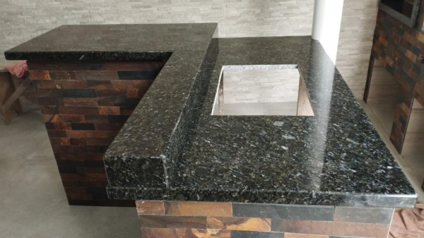 GRANITO VERDE PÉROLA