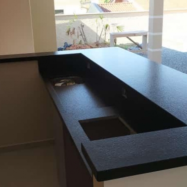 Granito Preto São Gabriel Escovado